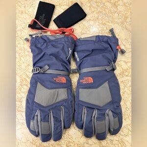 THE NORTH FACE Women's Gore-Tex Gloves